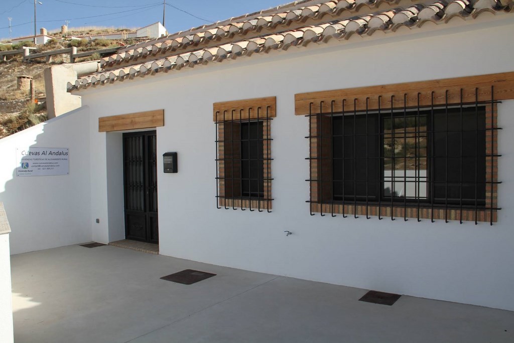 Cuevas Al Andalus - Alegria - Façade